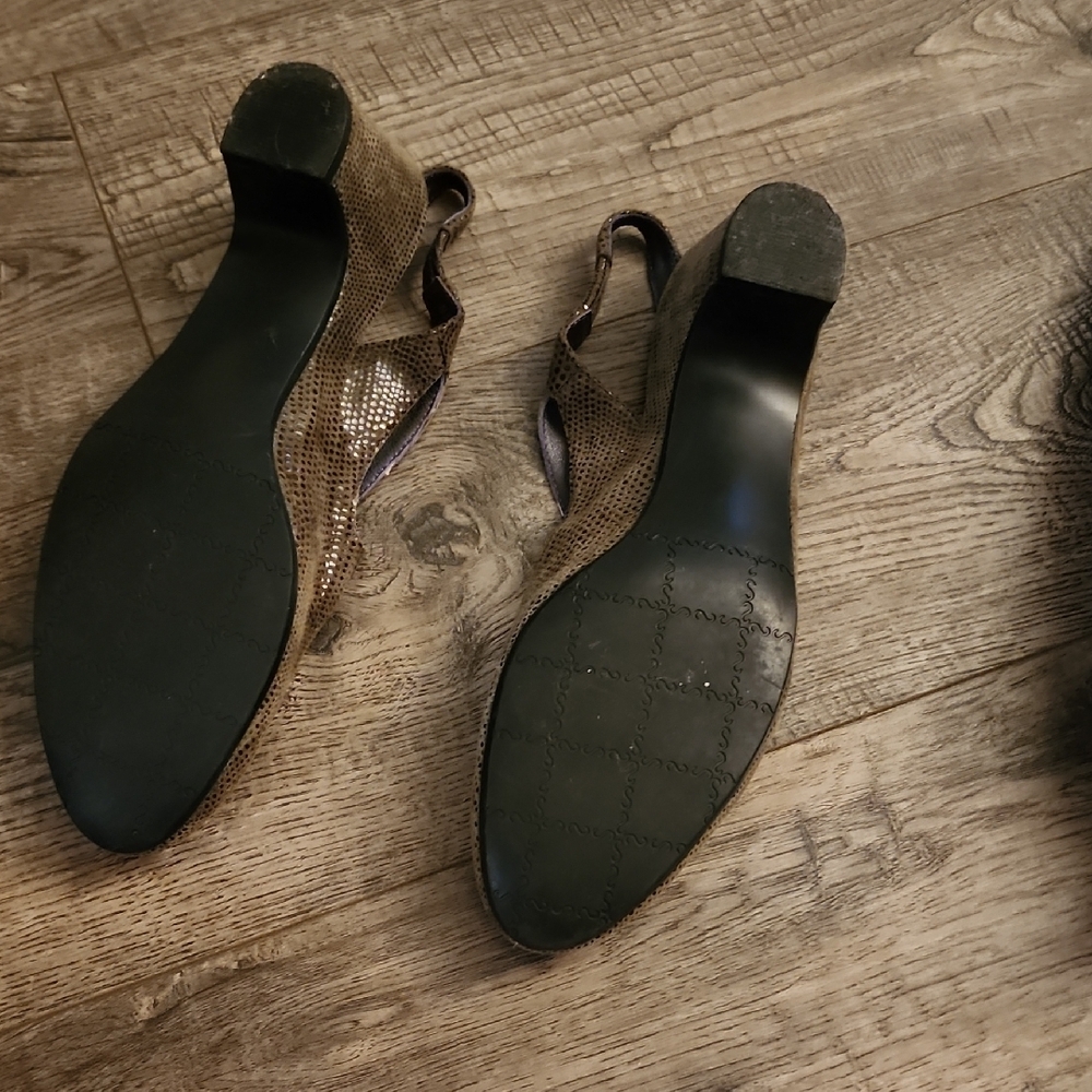 Vaneli Brown Heels Elegant Design‎ - Picture 9 of 9